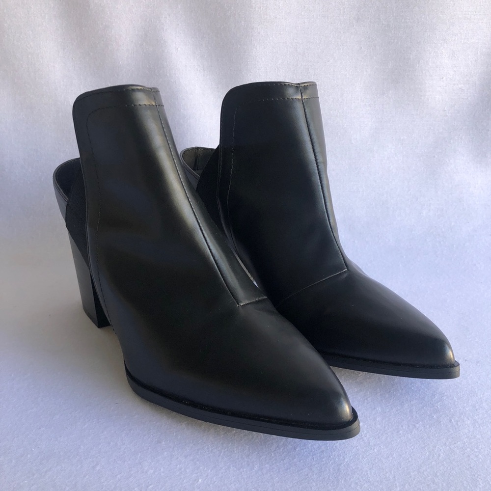 NIB Qupid Black Leather Pointed Toe Mule Booties Size 9